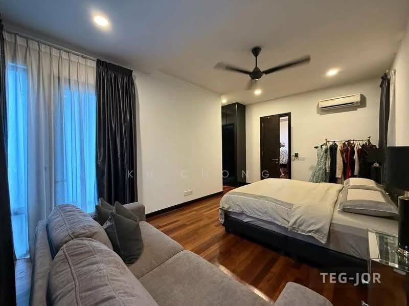 Rumah Teres untuk Dijual di Duta Villa (Setia Alam) - KH Chong - Bedroom - PropertyGuru.com.my