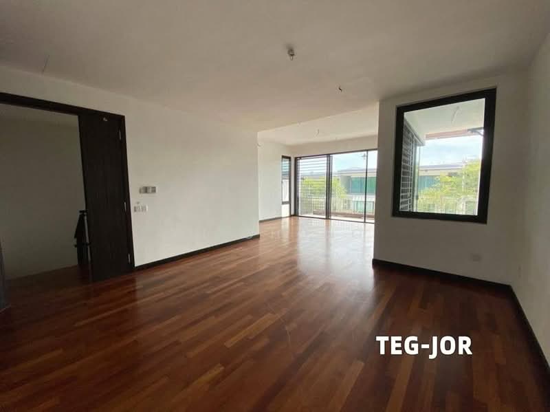Rumah Teres untuk Dijual di Duta Villa (Setia Alam) - KH Chong - Living Room - PropertyGuru.com.my