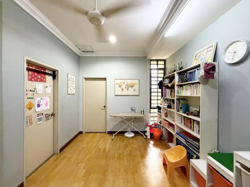 Rumah Teres untuk Dijual di Bandar Kinrara Seksyen 1 (Bandar Kinrara) - CK Yee - Study - PropertyGuru.com.my