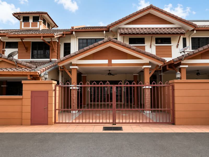 Rumah Teres untuk Dijual di Bandar Kinrara Seksyen 1 (Bandar Kinrara) - CK Yee - Exterior - PropertyGuru.com.my