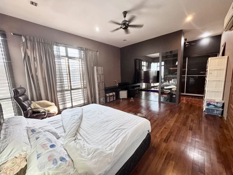 Semi-Detached House for Sale in Taman Sutera Utama (Skudai) - Yik Tat - PropertyGuru.com.my