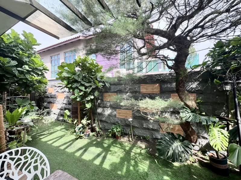Semi-Detached House for Sale in Taman Sutera Utama (Skudai) - Yik Tat - PropertyGuru.com.my