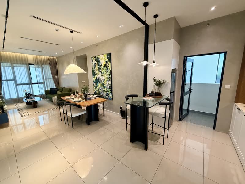 Servis Apartment untuk Dijual di The Atera @ Petaling Jaya - Phase 2 - Ric Foo - Open Dining Area for Daily Living - PropertyGuru.com.my