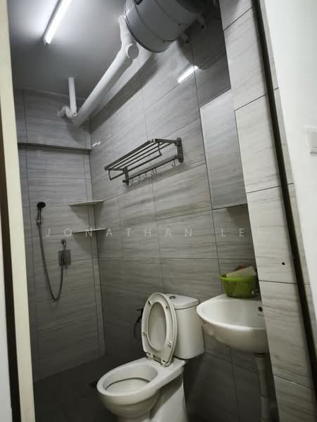 Pangsapuri untuk Disewa di Suria Mutiara - Jonathan Lee - Bathroom - PropertyGuru.com.my