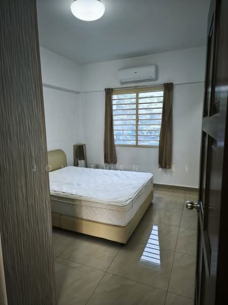 Pangsapuri untuk Disewa di Suria Mutiara - Jonathan Lee - Bedroom - PropertyGuru.com.my