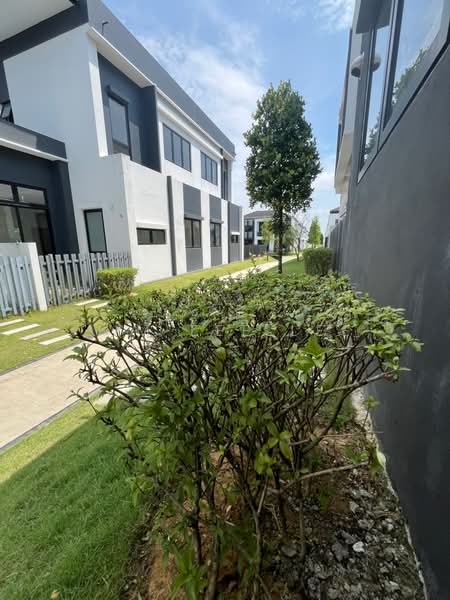 Rumah Kluster untuk Dijual di Eco Ardence (Setia Alam) - Lim Lee Lee - PropertyGuru.com.my
