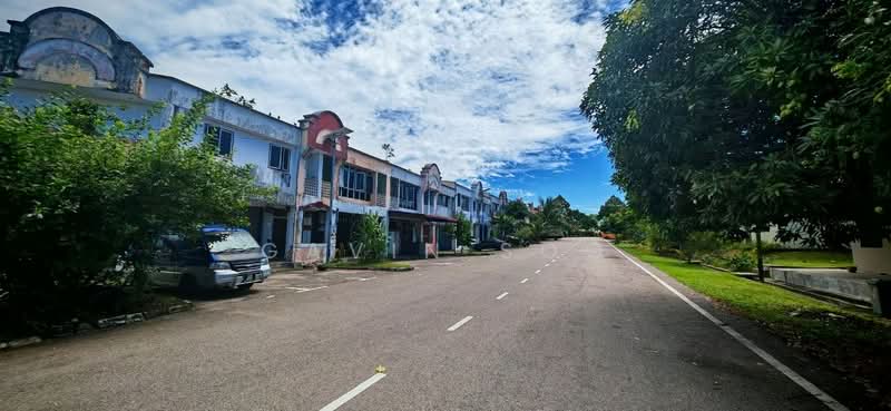 Kedai / Pejabat untuk Dijual di Taman Tanjung Puteri Resort (Pasir Gudang) - Gavin Soo - Exterior - PropertyGuru.com.my