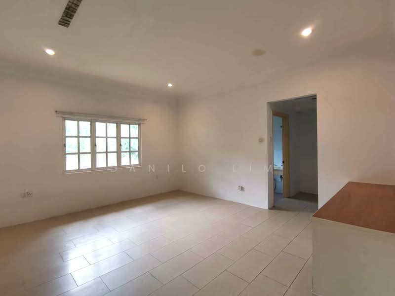Rumah Banglo untuk Dijual di College Heights Garden Resort (Setul) - Danilo Lim - PropertyGuru.com.my