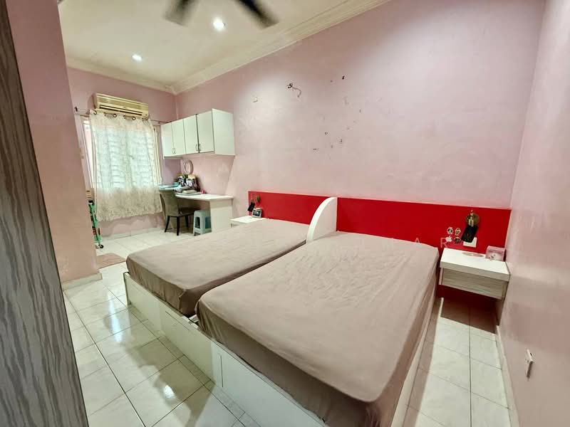 Rumah Teres 2 Tingkat untuk Dijual di Seksyen 7 (Shah Alam) - Mohammad Omar - PropertyGuru.com.my