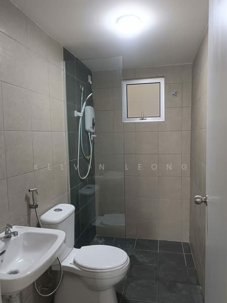 Kondominium untuk Disewa di Residensi Dutamas Dahlia - Kelvin Leong - Bathroom - PropertyGuru.com.my
