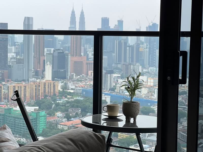 Servis Apartment untuk Disewa di Trion @ KL - Ming Ju Li - Balcony - PropertyGuru.com.my