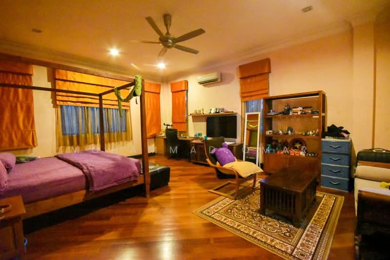 Rumah Banglo untuk Dijual di Country Heights (Kajang) - Mohammad Omar - PropertyGuru.com.my