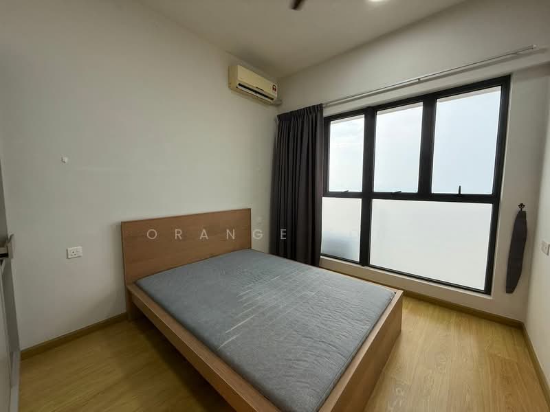Condominium for Rent at Bay Laurel @ Country Garden Danga Bay - Orange Koh - Bedroom - PropertyGuru.com.my