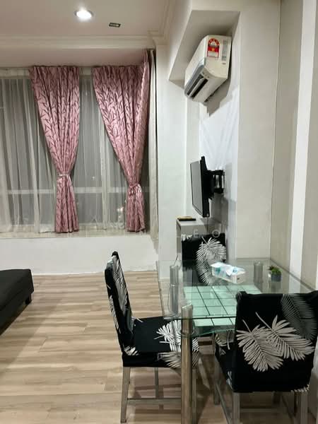 Servis Apartment untuk Disewa di Parkview Service Apartment - Kelvin Leong - Living Room - PropertyGuru.com.my