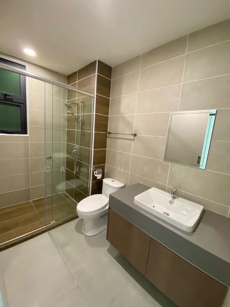 Kondominium untuk Disewa di Hillcrest Heights - Carmen Kew - Bathroom - PropertyGuru.com.my