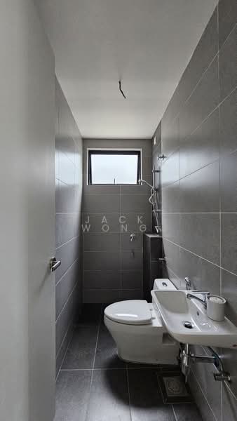 Semi-Detached House for Rent in Taman Gaya (Ulu Tiram) - Jack Wong - Bathroom - PropertyGuru.com.my