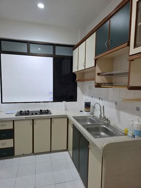 Kondominium untuk Disewa di Leader Garden - Irene Goh - Kitchen - PropertyGuru.com.my