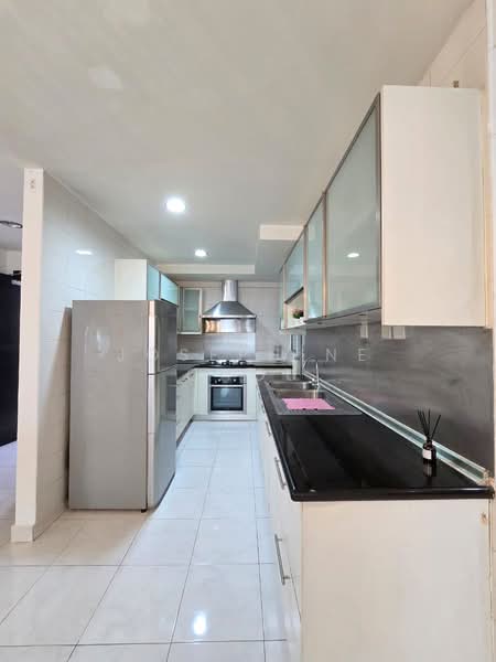 Service Residence for Sale at Kiara Designer Suites - Josephine Chou - Kitchen - PropertyGuru.com.my
