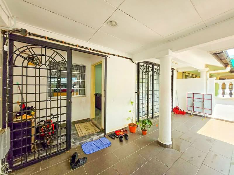 Rumah Teres untuk Dijual di Bandar Kinrara Seksyen 5 (Bandar Kinrara) - Noraini Dahan - Exterior - PropertyGuru.com.my