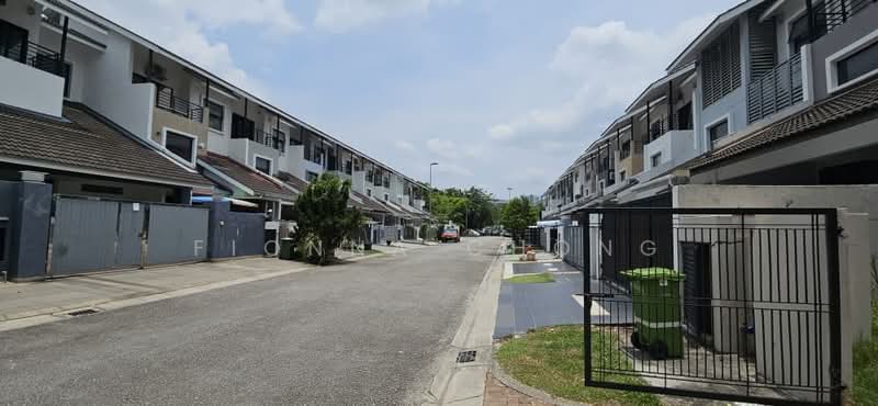 Rumah Teres 3 Tingkat untuk Dijual di Taman Tasik Damai (Sungai Besi) - Fionna Chong - Exterior - PropertyGuru.com.my