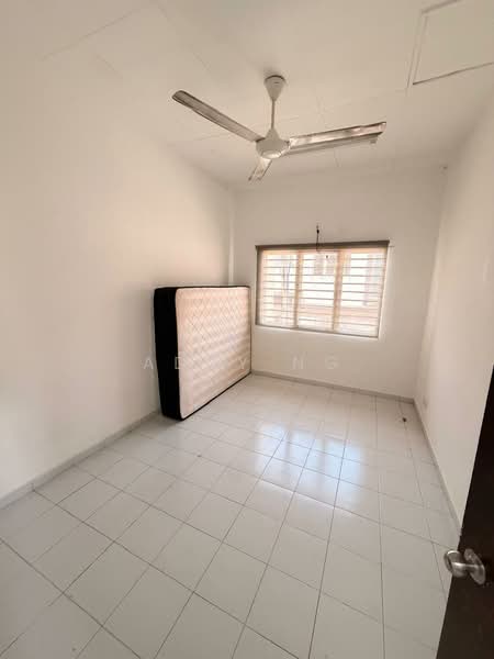 Rumah Teres 2 Tingkat untuk Disewa di Taman Rakan (Kajang) - Addy Ng - Bedroom - PropertyGuru.com.my