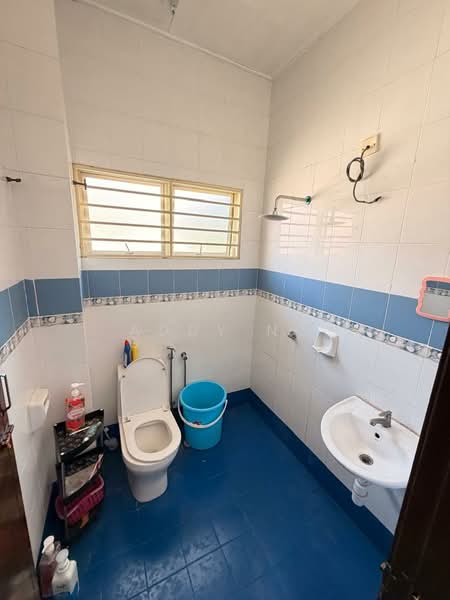 Rumah Teres 2 Tingkat untuk Disewa di Taman Rakan (Kajang) - Addy Ng - Bathroom - PropertyGuru.com.my