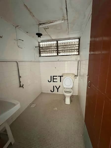 Rumah Teres 1 Tingkat untuk Dijual di Taman Desawan (Klang) - KH Chong - Bathroom - PropertyGuru.com.my