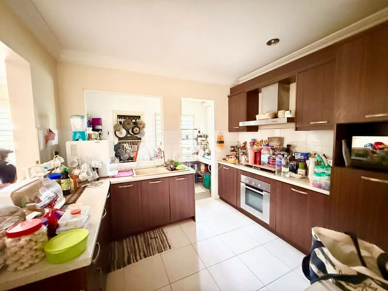 Rumah Teres 2 Tingkat untuk Dijual di Perdana Lakeview East (Cyberjaya) - Noraini Dahan - Kitchen - PropertyGuru.com.my