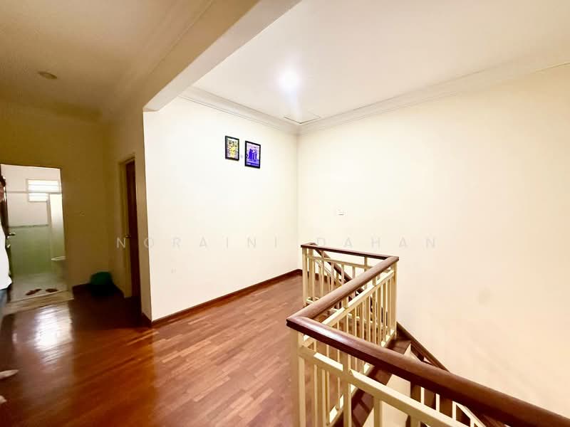 Rumah Teres 2 Tingkat untuk Dijual di Perdana Lakeview East (Cyberjaya) - Noraini Dahan - Interior - PropertyGuru.com.my