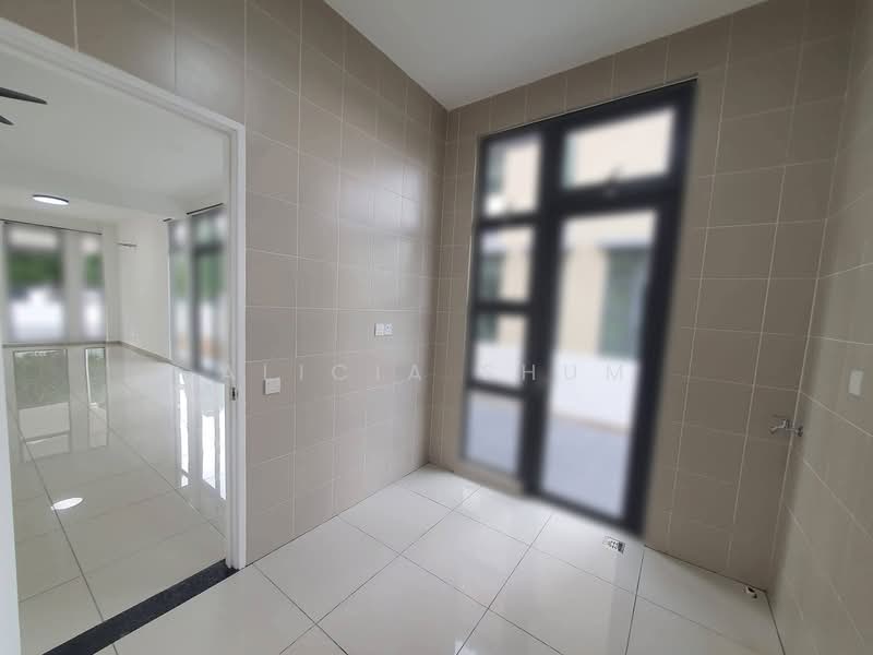 Semi-Detached House for Rent in Taman Mount Austin (Tebrau) - Alicia Shum - PropertyGuru.com.my