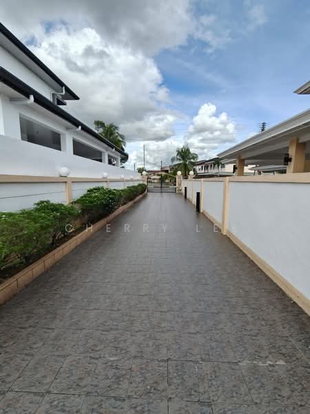 Semi-Detached House for Sale in Sungai Maong (Kuching) - Cherry Lee - PropertyGuru.com.my