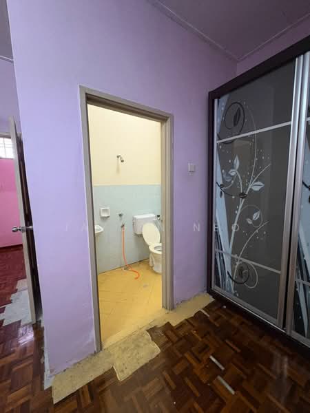 2-storey Terraced House for Sale in Taman Pulai Indah (Johor Bahru) - Jayden Neo - Bathroom - PropertyGuru.com.my