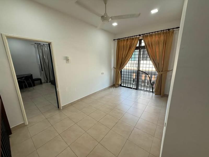 Rumah Kluster untuk Disewa di Austin (Johor Bahru) - Keith Wong - Living Room - PropertyGuru.com.my