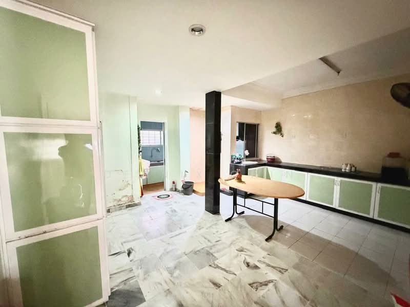 2.5-storey Terraced House for Sale in Taman Cheras Jaya (Cheras) - Dennix Chin - Kitchen - PropertyGuru.com.my