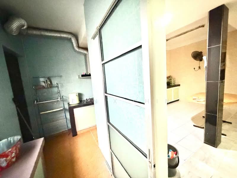 2.5-storey Terraced House for Sale in Taman Cheras Jaya (Cheras) - Dennix Chin - Kitchen - PropertyGuru.com.my