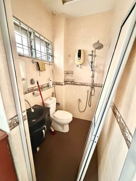 2.5-storey Terraced House for Sale in Taman Cheras Jaya (Cheras) - Dennix Chin - Bathroom - PropertyGuru.com.my