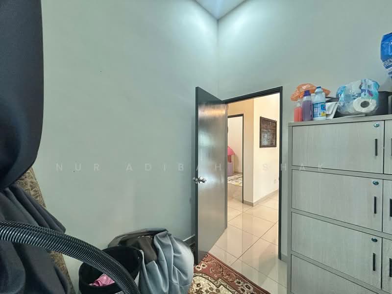 Rumah Berkembar untuk Dijual di Kampung Batu 9 Kebun Baru (Telok Panglima Garang) - Nur Adibah Ishak - PropertyGuru.com.my