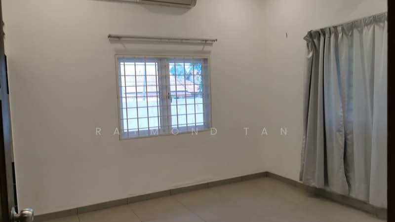 Zero-Lot Bungalow for Sale in Seksyen 3 (Petaling Jaya) - Raymond Tan - Bedroom - PropertyGuru.com.my