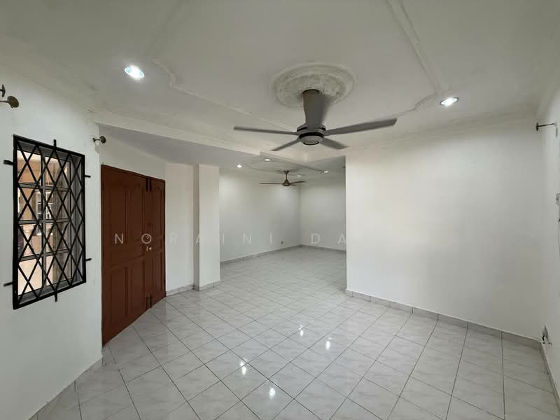Rumah Teres 2 Tingkat untuk Dijual di Seksyen 4 (Bangi) - Noraini Dahan - Interior - PropertyGuru.com.my