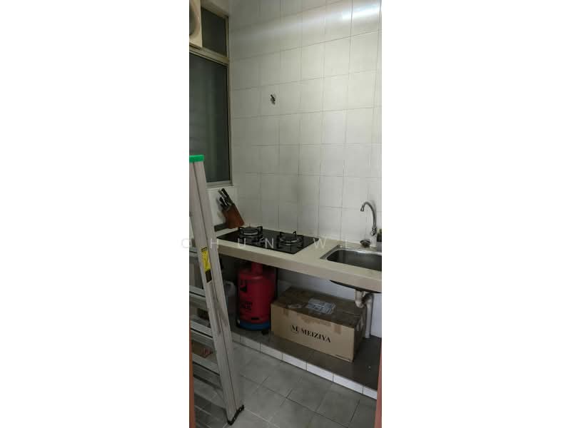 Servis Apartment untuk Disewa di Koi Kinrara - Chun Wei - Kitchen - PropertyGuru.com.my