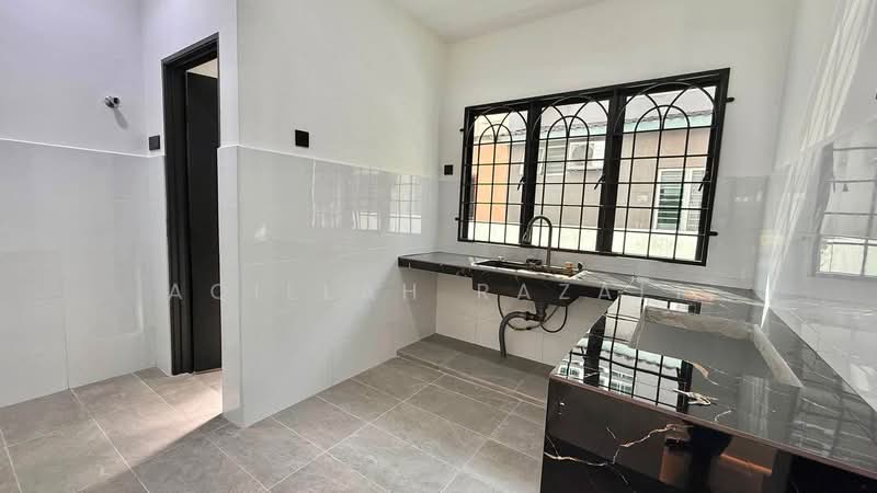 Rumah Teres 2 Tingkat untuk Dijual di Seksyen 2, Taman Kinrara (Puchong) - Aqillah Razali - PropertyGuru.com.my