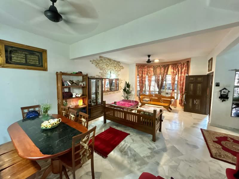 Terraced House for Sale in Semenyih (Selangor) - Nur Adibah Ishak - PropertyGuru.com.my