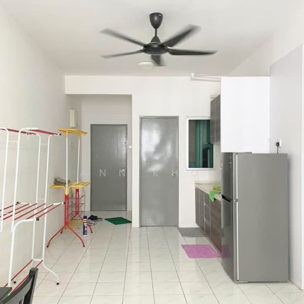 Apartment for Sale at The Rise Collection 2 - Ann Khor - Kitchen - PropertyGuru.com.my