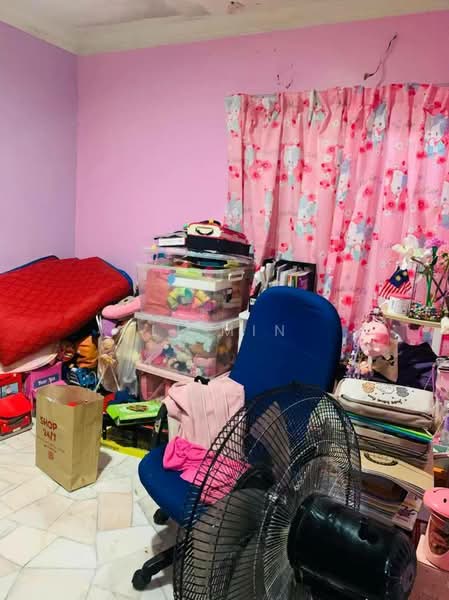 Rumah Teres untuk Dijual di Taman Universiti (Sri Gading) - Li Min - Bedroom - PropertyGuru.com.my