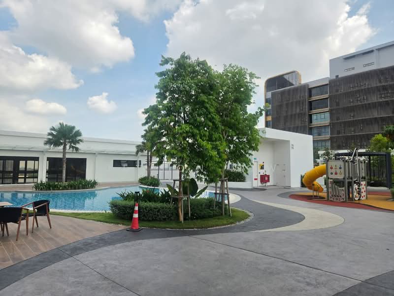 Service Residence for Rent at 2Rio Residence @ Bandar Puteri Puchong - Jenson Low - Pool - PropertyGuru.com.my