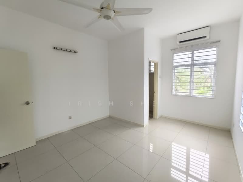 2-storey Terraced House for Sale in Kemuning Utama (Shah Alam) - Irish Shek - Bedroom - PropertyGuru.com.my
