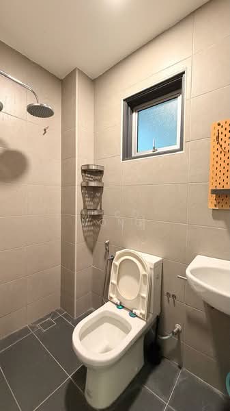 Rumah Teres 2 Tingkat untuk Disewa di Taman Putra Prima (Puchong) - Mico Wong - Bathroom - PropertyGuru.com.my