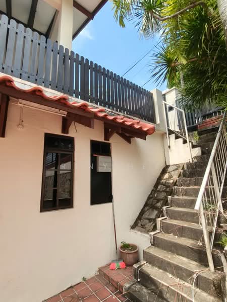 Rumah Banglo untuk Disewa di Taman Nong Chik (Johor Bahru) - Reny Hee - PropertyGuru.com.my