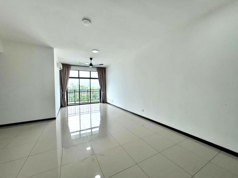 Servis Apartment untuk Dijual di Molek Regency - Leen Lai - Living Room - PropertyGuru.com.my