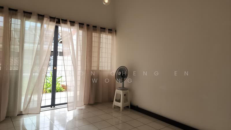 Rumah Teres 1.5 Tingkat untuk Disewa di Tabuan Jaya (Kuching) - Sharon Cheng En Wong - PropertyGuru.com.my